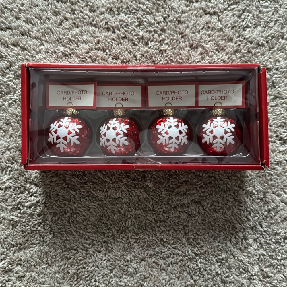 Kirkland’s Christmas card/photo holders - set of 4